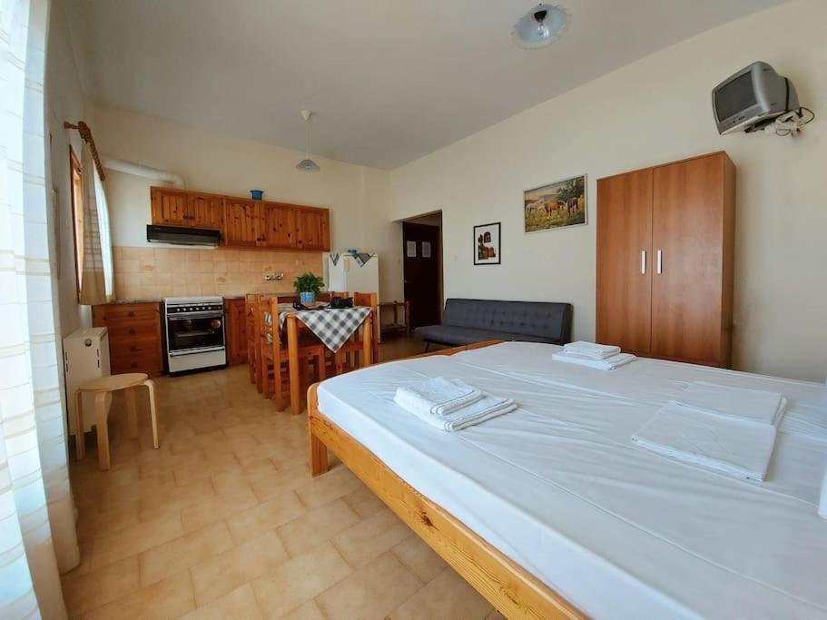 Selfcatering -Studio Helen No 7 Xiropigado Esterno foto